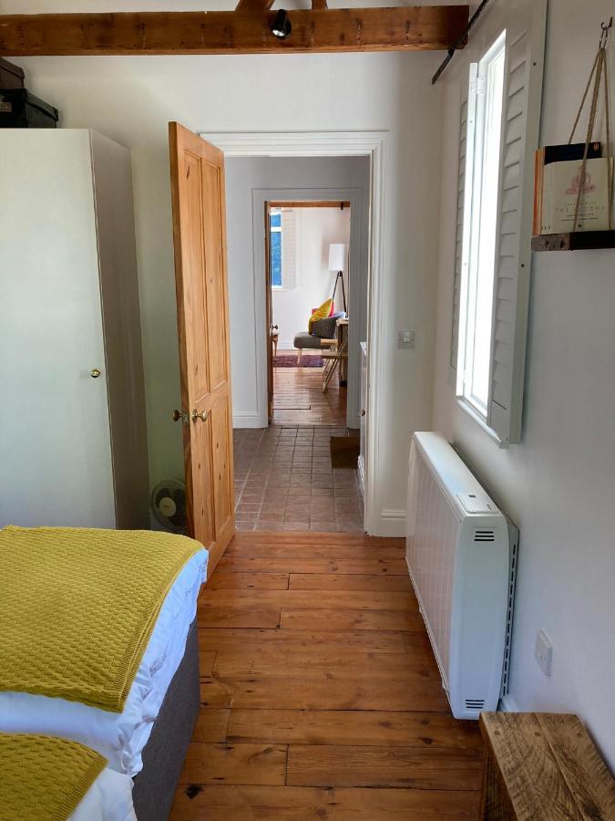 Hunters Moon B&B Tidworth Екстер'єр фото