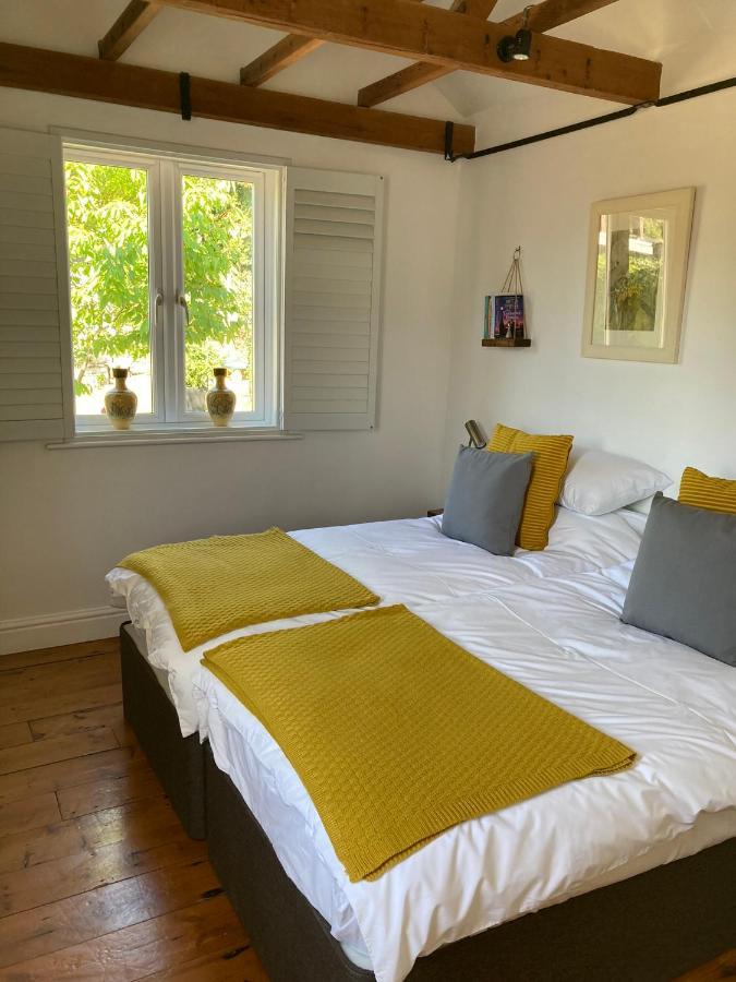 Hunters Moon B&B Tidworth Екстер'єр фото