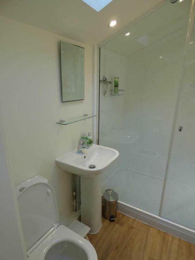 Hunters Moon B&B Tidworth Екстер'єр фото