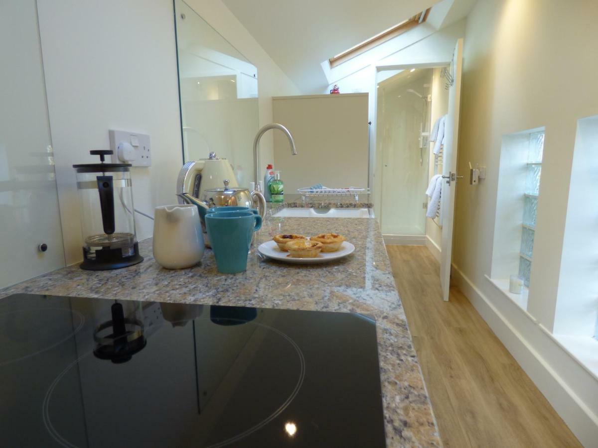 Hunters Moon B&B Tidworth Екстер'єр фото